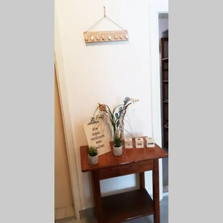 Lamiya's 2 Bedroom Apartment
